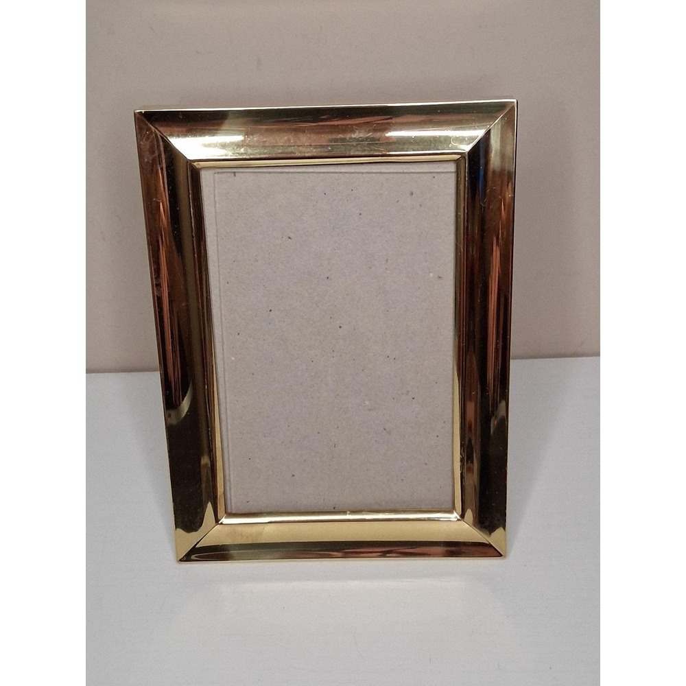 Vintage‎ Brass Tone Beveled Picture Frame Gold Tabletop Easel Back Photo Frame